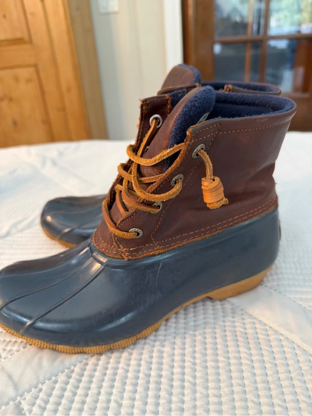 Sperry Navy and Brown Leather Duck Boots Sz 6